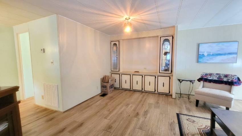 181 Juniper Dr. West a Dundee, FL Mobile or Manufactured Home for Sale